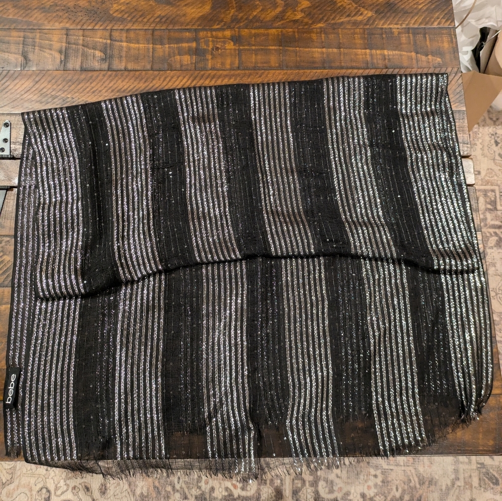 Bebe scarf/wrap - Picture 4 of 7